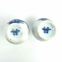 Load image into Gallery viewer, Mini Kwandong Vases