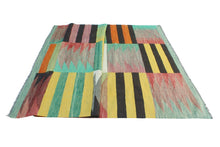Load image into Gallery viewer, Geometric Kilim Rug