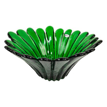 Load image into Gallery viewer, Green Daisy Flower Bowl