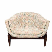 Load image into Gallery viewer, Barrel Back Arm Chair