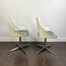 Load image into Gallery viewer, Modern Fiberglass Shell Chairs