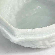 Load image into Gallery viewer, Porcelain Walnut Box