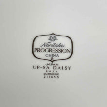 Load image into Gallery viewer, Up-Sa Daisy Dinner Plates