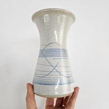 Load image into Gallery viewer, Studio Pottery Vase