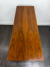 Load image into Gallery viewer, Mid-Century Dresser