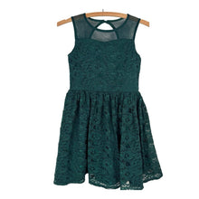 Load image into Gallery viewer, Sleeveless Green Lace Dress