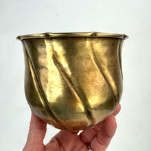 Load image into Gallery viewer, Brass Swirl Planter