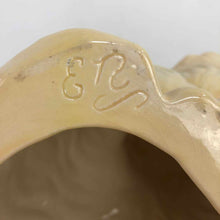 Load image into Gallery viewer, Persian Cat Ceramic Sculpture