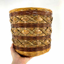 Load image into Gallery viewer, Woven Basket