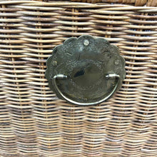 Load image into Gallery viewer, Vintage Trunk