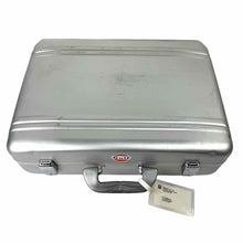 Load image into Gallery viewer, Alluminum Gulf Suitcase
