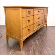 Load image into Gallery viewer, Modern Wooden Dresser