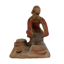 Load image into Gallery viewer, Mexican Pottery Woman