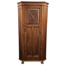 Load image into Gallery viewer, Antique Oak Hall Wardrobe