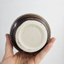 Load image into Gallery viewer, Brown Floral Pottery Planter