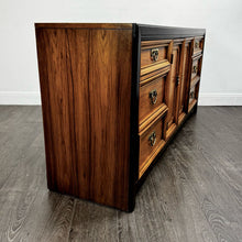 Load image into Gallery viewer, Chinoiserie Dresser