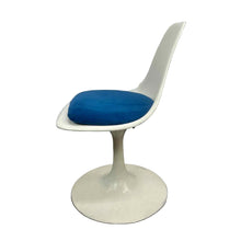 Load image into Gallery viewer, Modern Tulip Base Dining Set