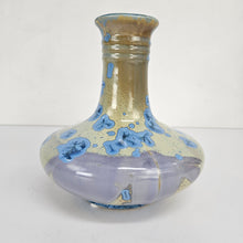 Load image into Gallery viewer, Crystalline Glaze Pottery Vase