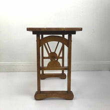 Load image into Gallery viewer, Ranch Oak End Table