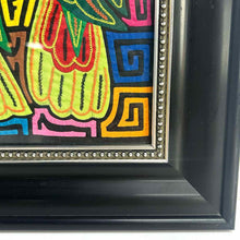 Load image into Gallery viewer, Mola Parrots Tapestry
