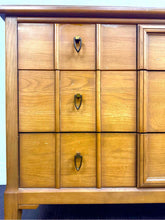 Load image into Gallery viewer, Modern Wooden Dresser