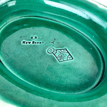 Load image into Gallery viewer, Green Majolica Basketweave Cake Stand