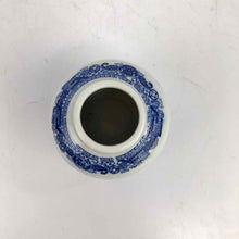Load image into Gallery viewer, Mini Porcelain Jar