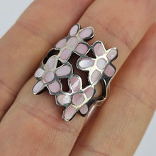 Load image into Gallery viewer, Pink Flowers Sterling Ring
