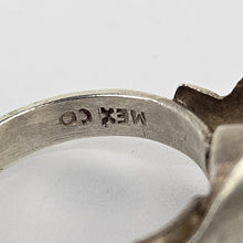 Load image into Gallery viewer, Sterling Hands Ring