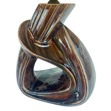 Load image into Gallery viewer, Driftwood Pottery Lamp