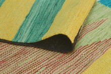 Load image into Gallery viewer, Geometric Kilim Rug