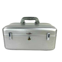 Load image into Gallery viewer, Halliburton Train Case