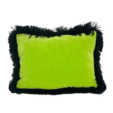 Load image into Gallery viewer, Mola Birds Pillow