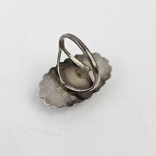 Load image into Gallery viewer, Sterling &amp; Gaspeite Ring