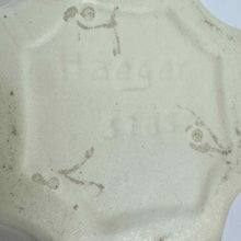 Load image into Gallery viewer, Ivory Haeger Planter