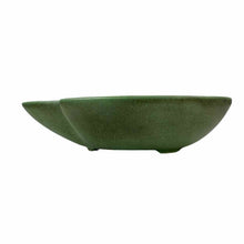 Load image into Gallery viewer, Green Leaf Pottery Bowl