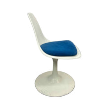 Load image into Gallery viewer, Modern Tulip Base Dining Set