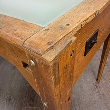 Load image into Gallery viewer, Wooden Light Table