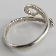 Load image into Gallery viewer, Diamond Cut Sterling Snake Ring