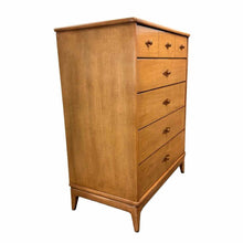 Load image into Gallery viewer, Broyhill Chest of Drawers