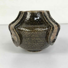 Load image into Gallery viewer, Studio Pottery Vase