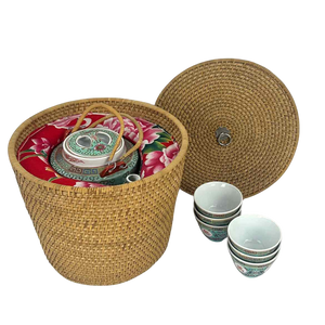 Aqua Famille Rose Tea Pot