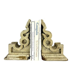 Load image into Gallery viewer, Chippy Antique Corbels