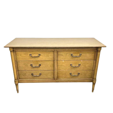 Traditional 6-Drawer Dresser