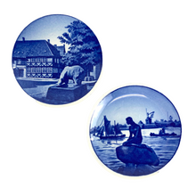 Load image into Gallery viewer, Tiny Blue &amp; White Plates