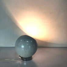 Load image into Gallery viewer, White Metal Globe Lamp