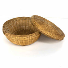 Load image into Gallery viewer, Woven Lidded Basket