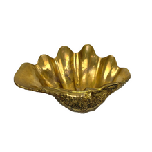 Load image into Gallery viewer, Large Brass Shell Dish