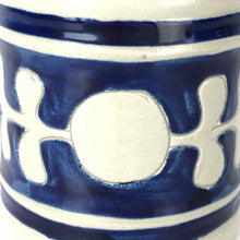 Load image into Gallery viewer, Williamsburg Salt Glazed Mug