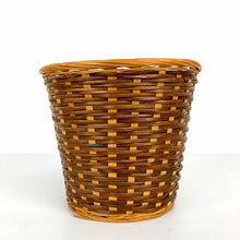 Load image into Gallery viewer, Lined Planter Basket